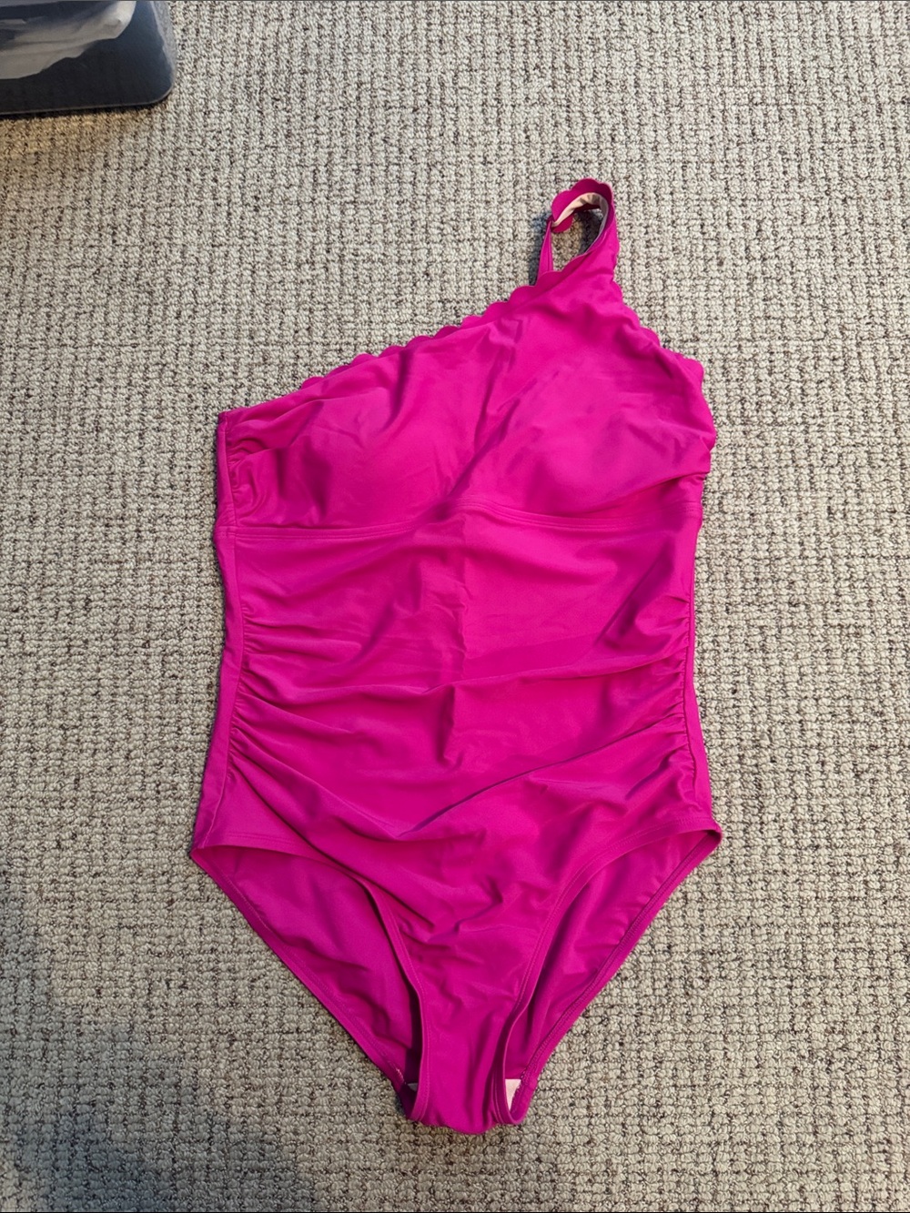 Kona Sol One-Shoulder One-Piece Swimsuit in Bright Pink